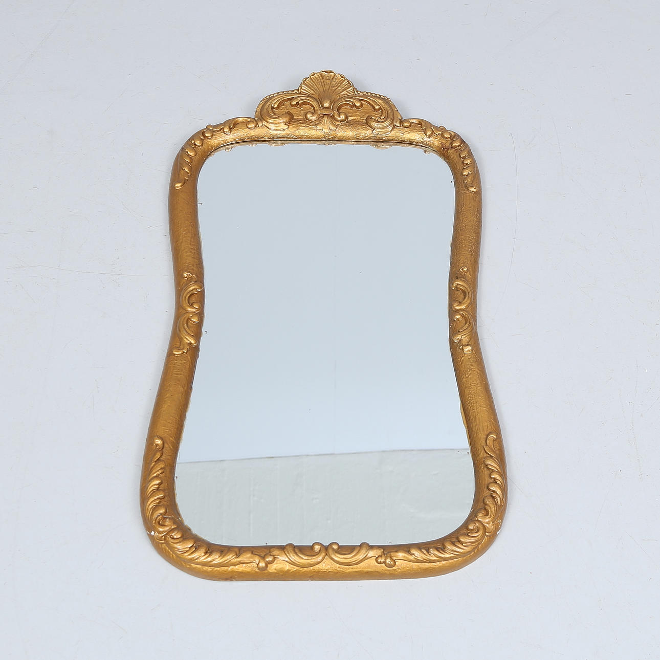 A 1900 century mirror.