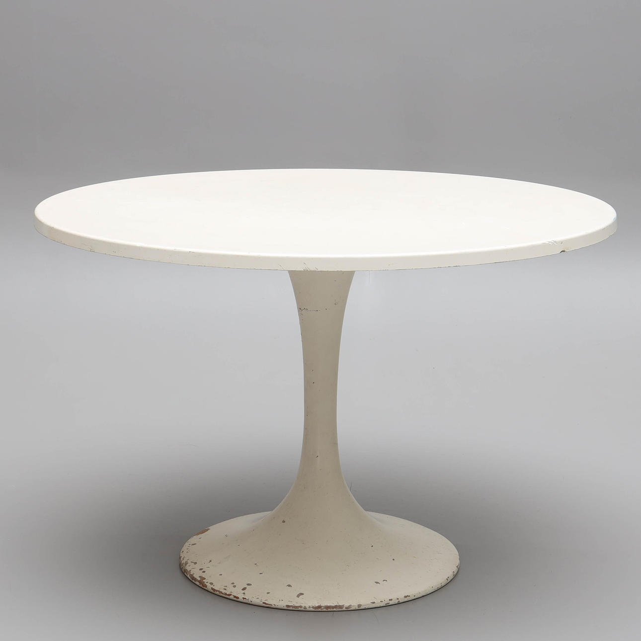 MATBORD, lackad glasfiber, Tulip-modell, 1900-tal.