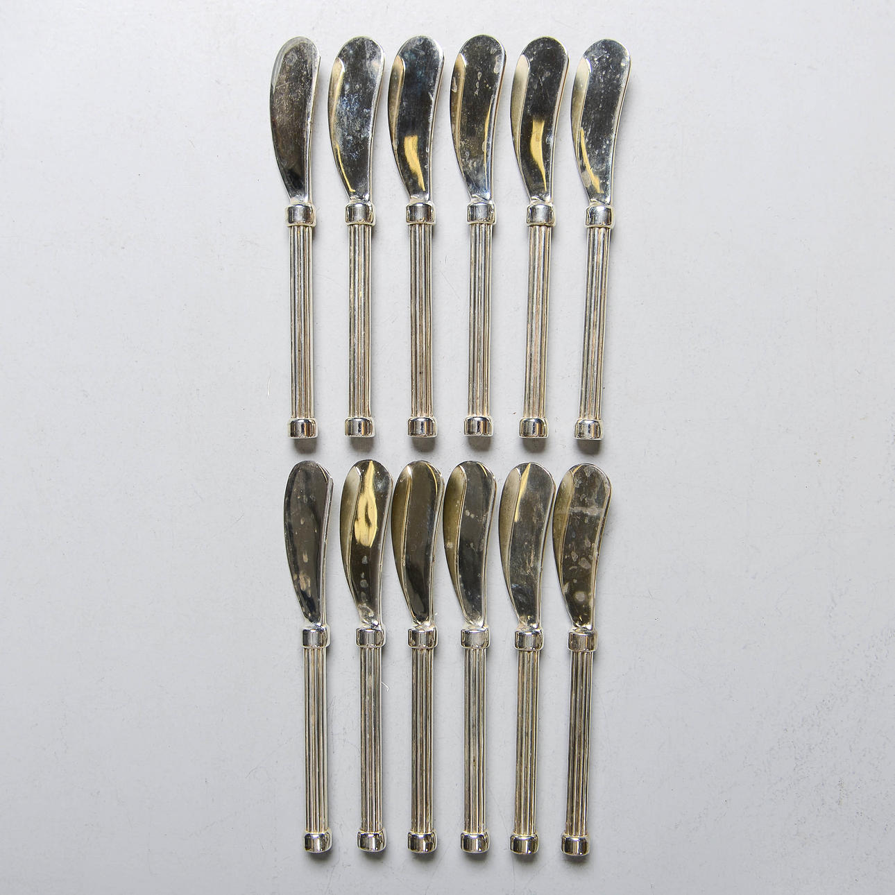 SMÖRKNIVAR, 12 st, nysilver.