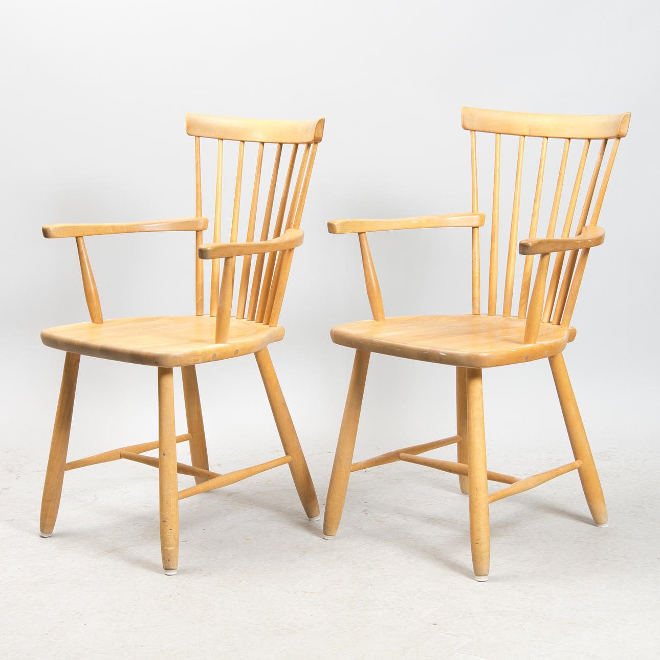 KARMSTOLAR, 1 par, björk, "Lilla Åland", Carl Malmsten, Stolab.