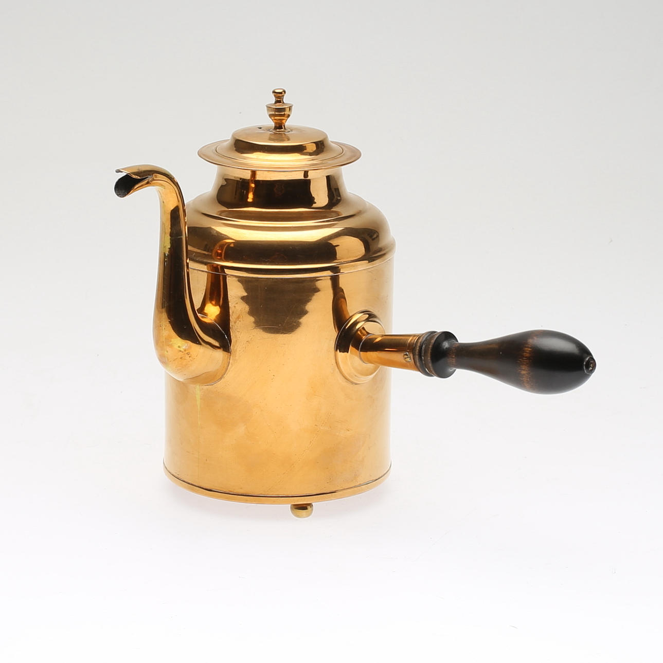 SERVERINGSKANNA, mässing, Gusums Bruk, 1800-tal.