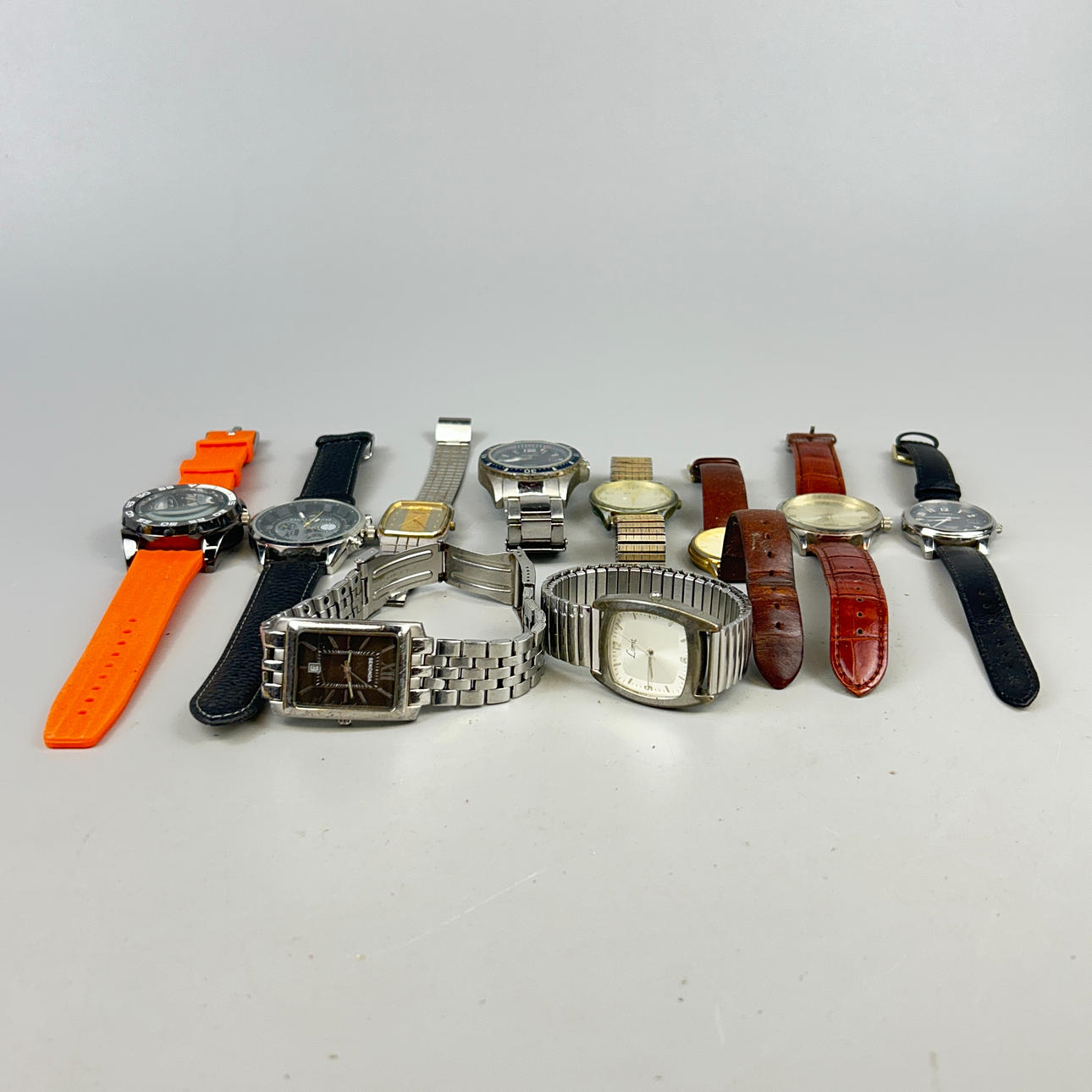 MIXED WATCHES.