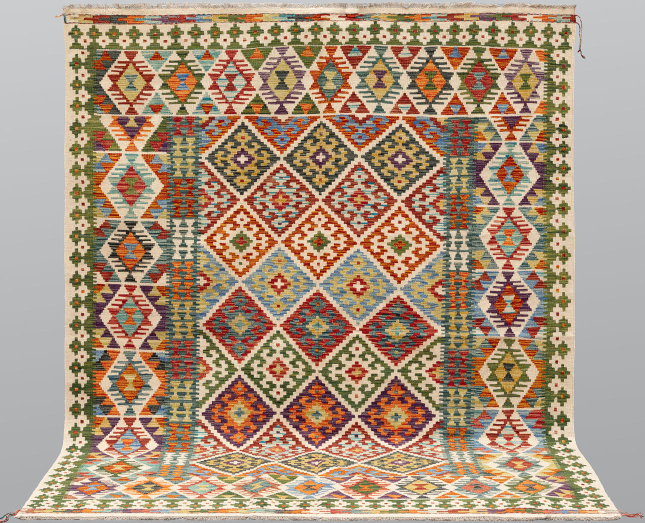 MATTA, Kelim, klassisk design, 248 x 201 cm.