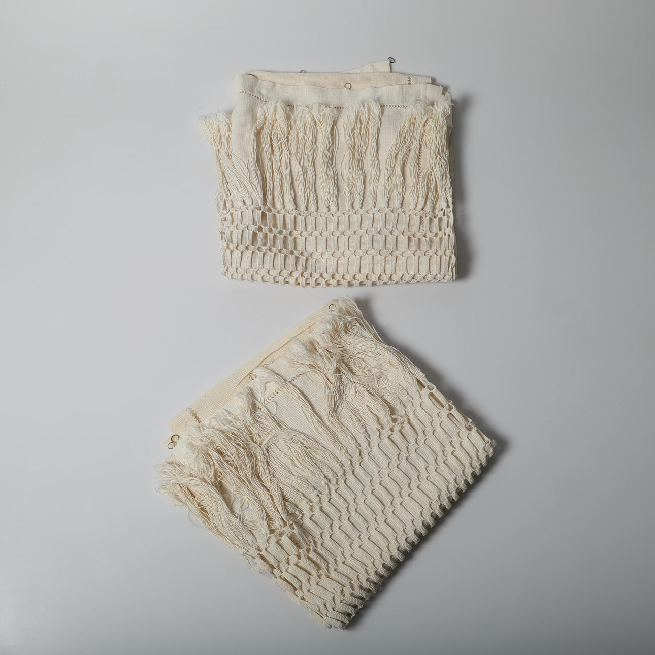 GARDINLÄNGDER, 1 par, linne, 1900-tal.