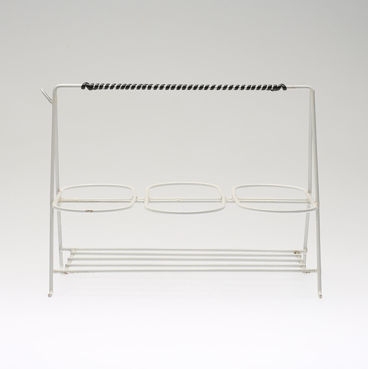 FLASKHÅLLARE, metall och plast, 1900-talets mitt.