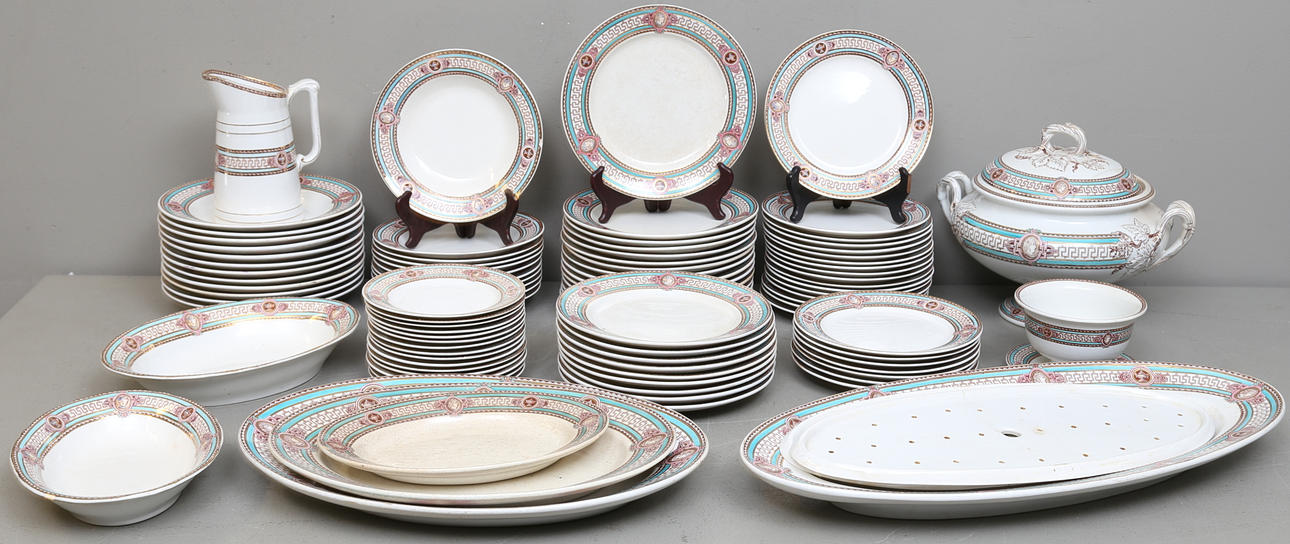 MATSERVIS, flintgods. 96 delar. "Svea", Gustafsberg.