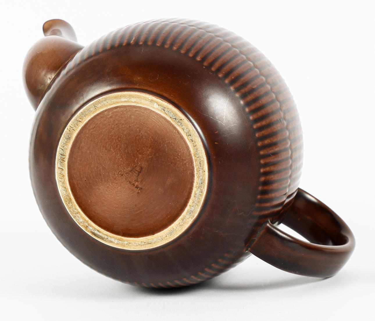 NILS THORSSON. A teapot Aluminia Denmark, 1950s/60s. Ceramics