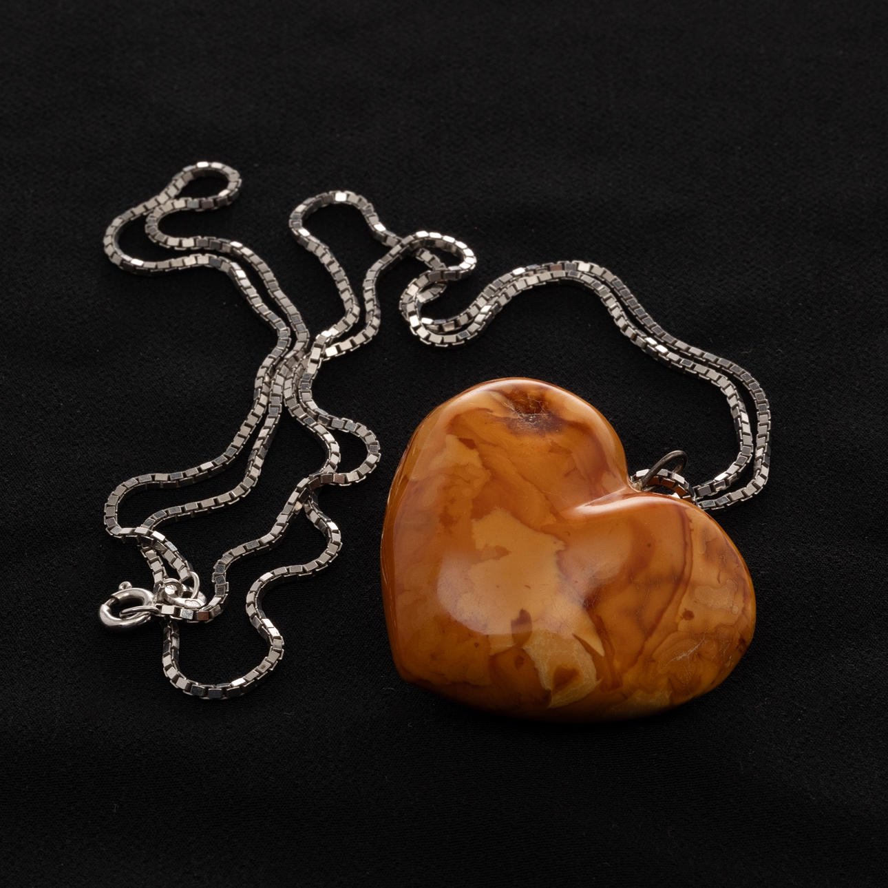 NECKLACE, Silver, Amber.