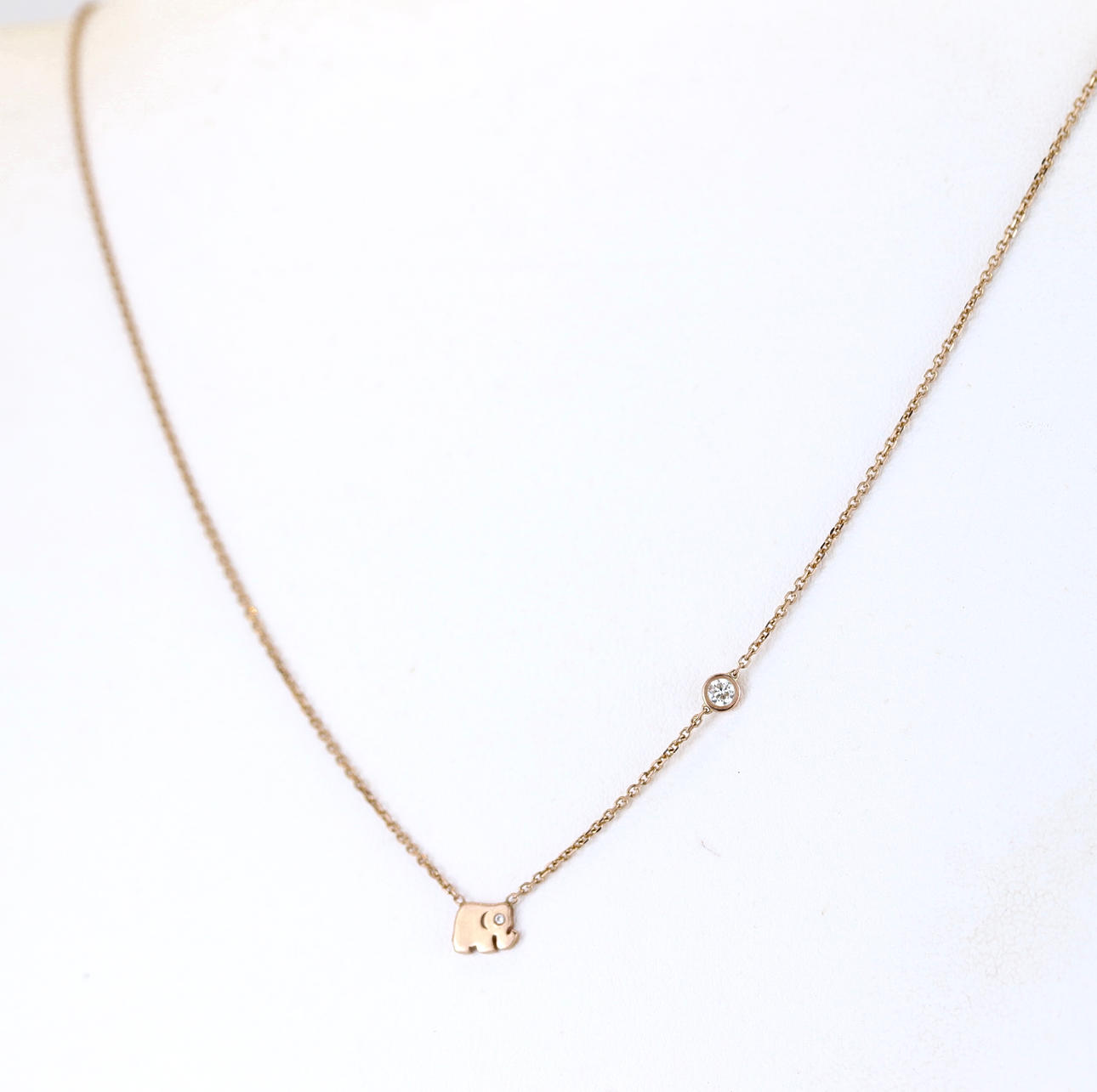 9CT ROSE GOLD ELEPHANT NECKLACE.