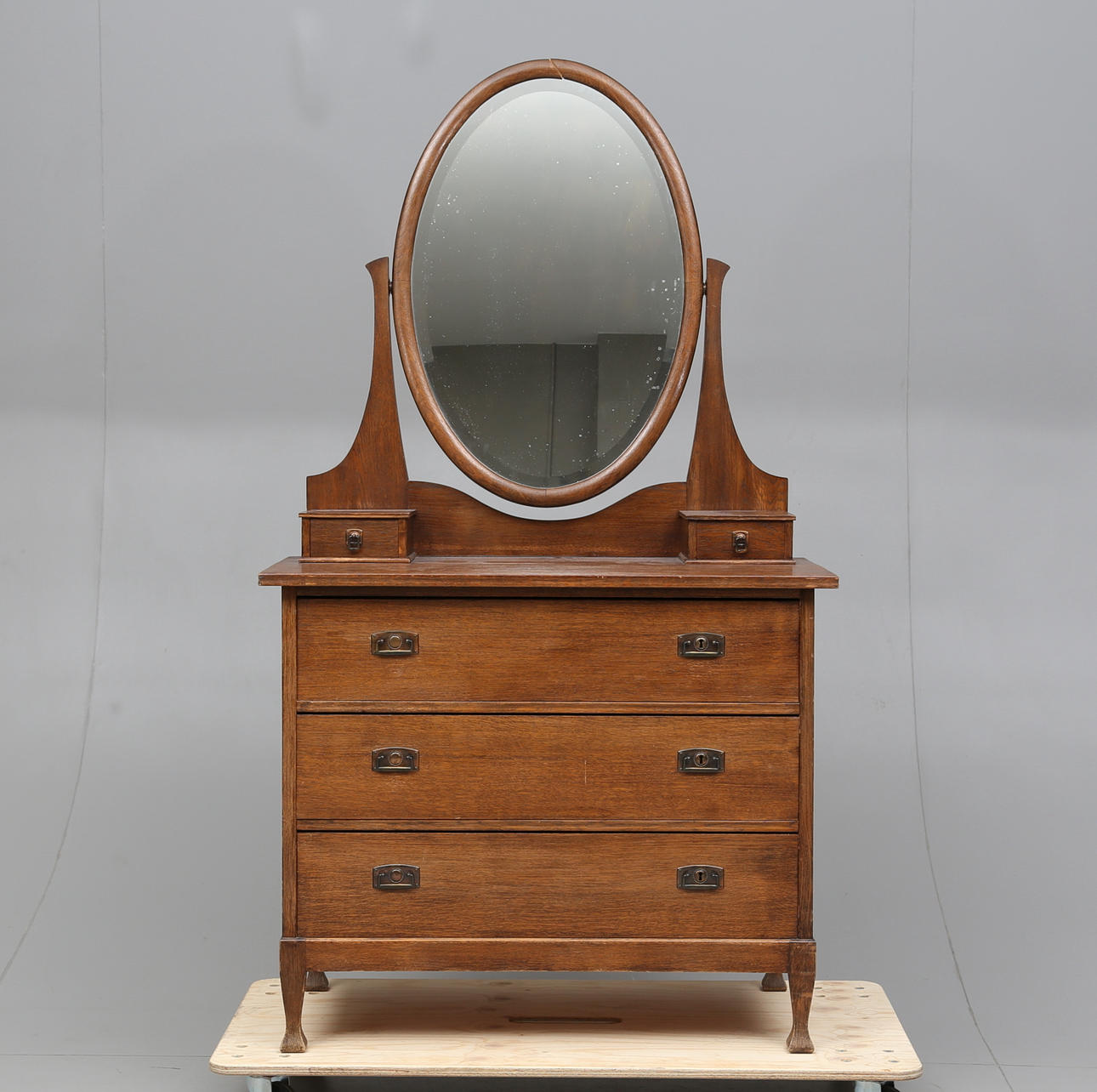 SPEGELBYRÅ, 1900-talets början.