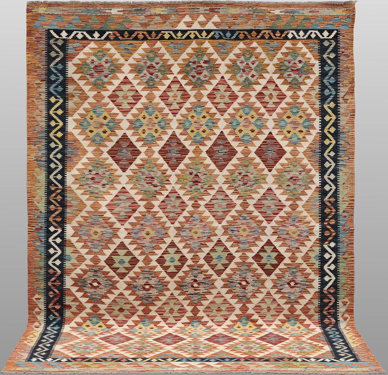 ORIENTMATTA. Kelim klassisk design, 255 x 171 cm.