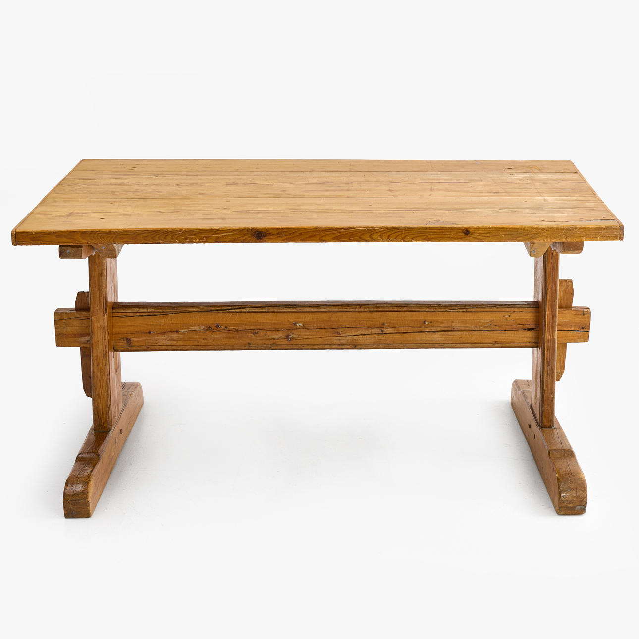 A pine trestle table, 18th/20th century.