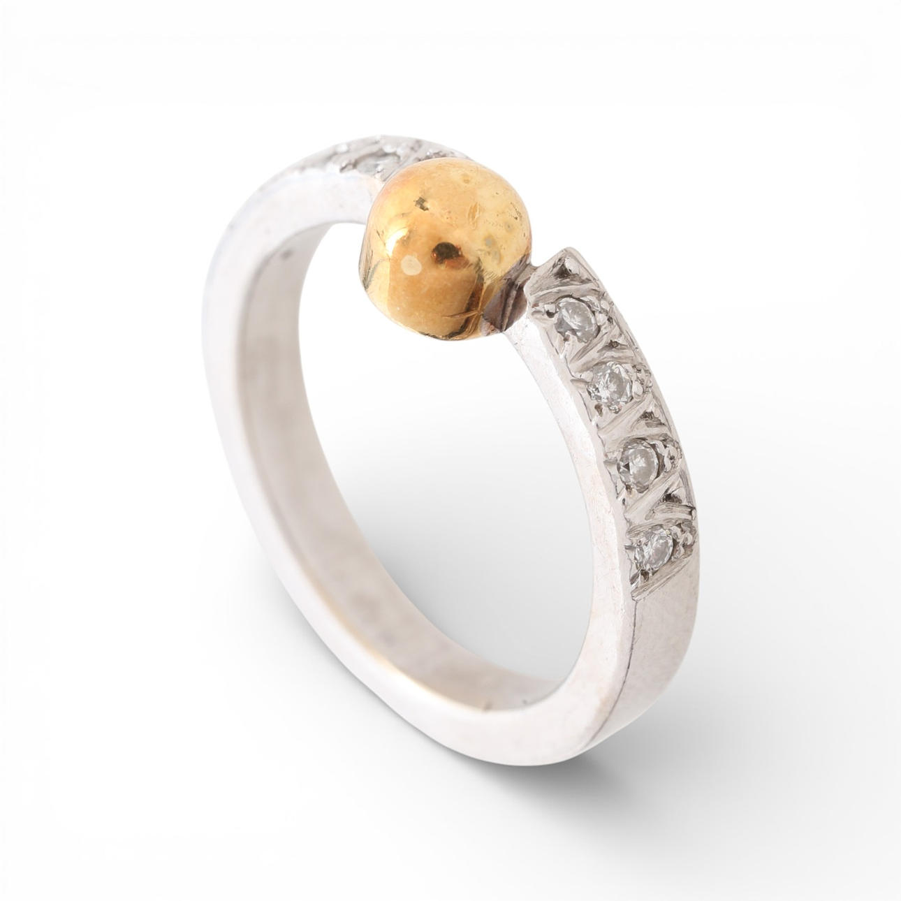 Two-tone gold and diamonds ring.