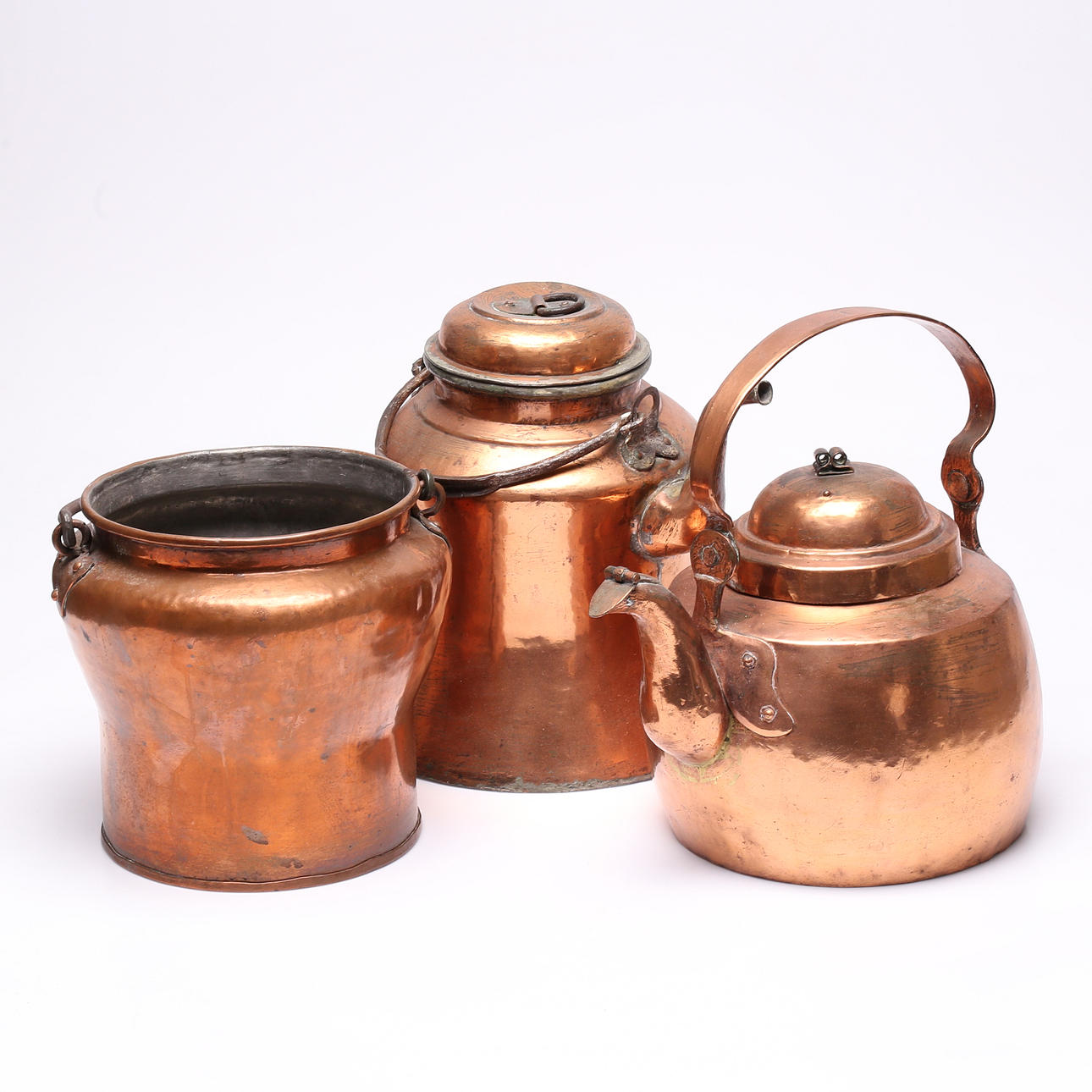 KOPPARFÖREMÅL, 3 delar, 1800-1900-tal.