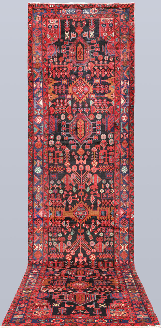 ORIENT CARPET. Hamada gallery model, 510 x 123 cm.