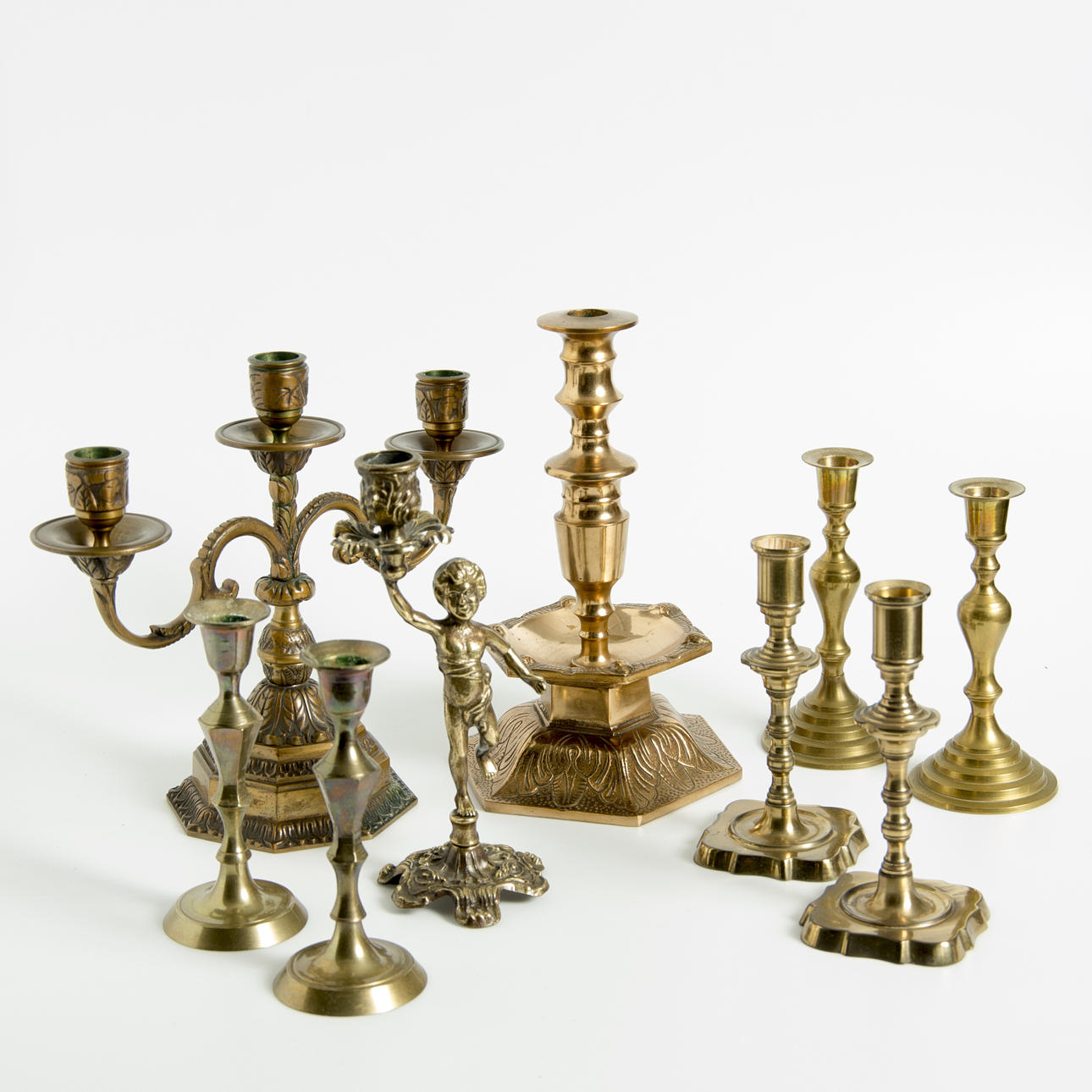 LJUSSTAKAR, 9 stycken, malm/mässing.