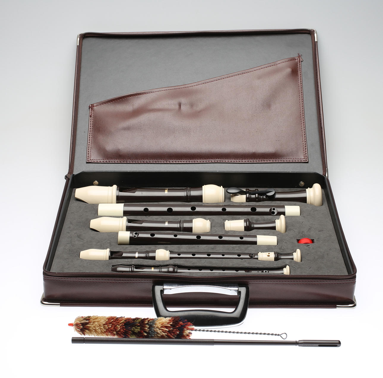 FLÖJTAR, 4 st, plast, Yamaha, 1900-talets andra hälft.