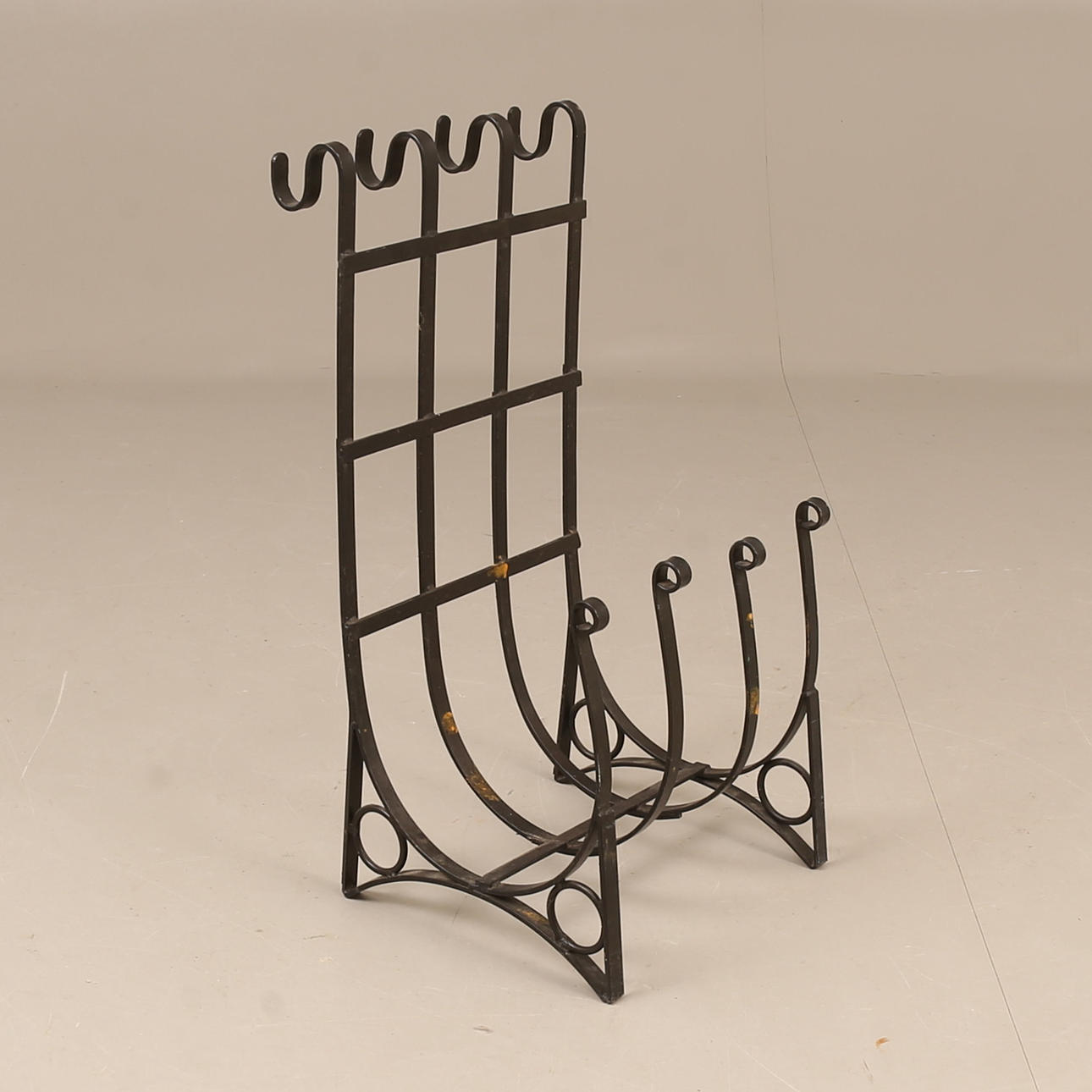 WOODEN STAND, metal.