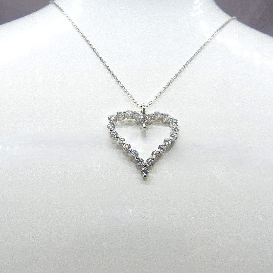 SILVER HEART NECKLACE.