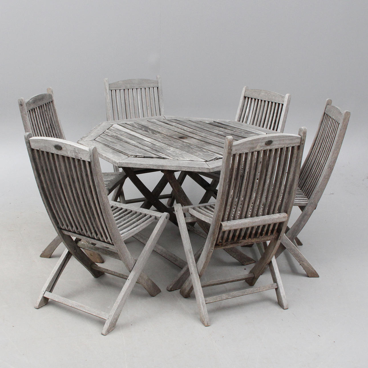 TRÄDGÅRDSMÖBLER 6 delar.