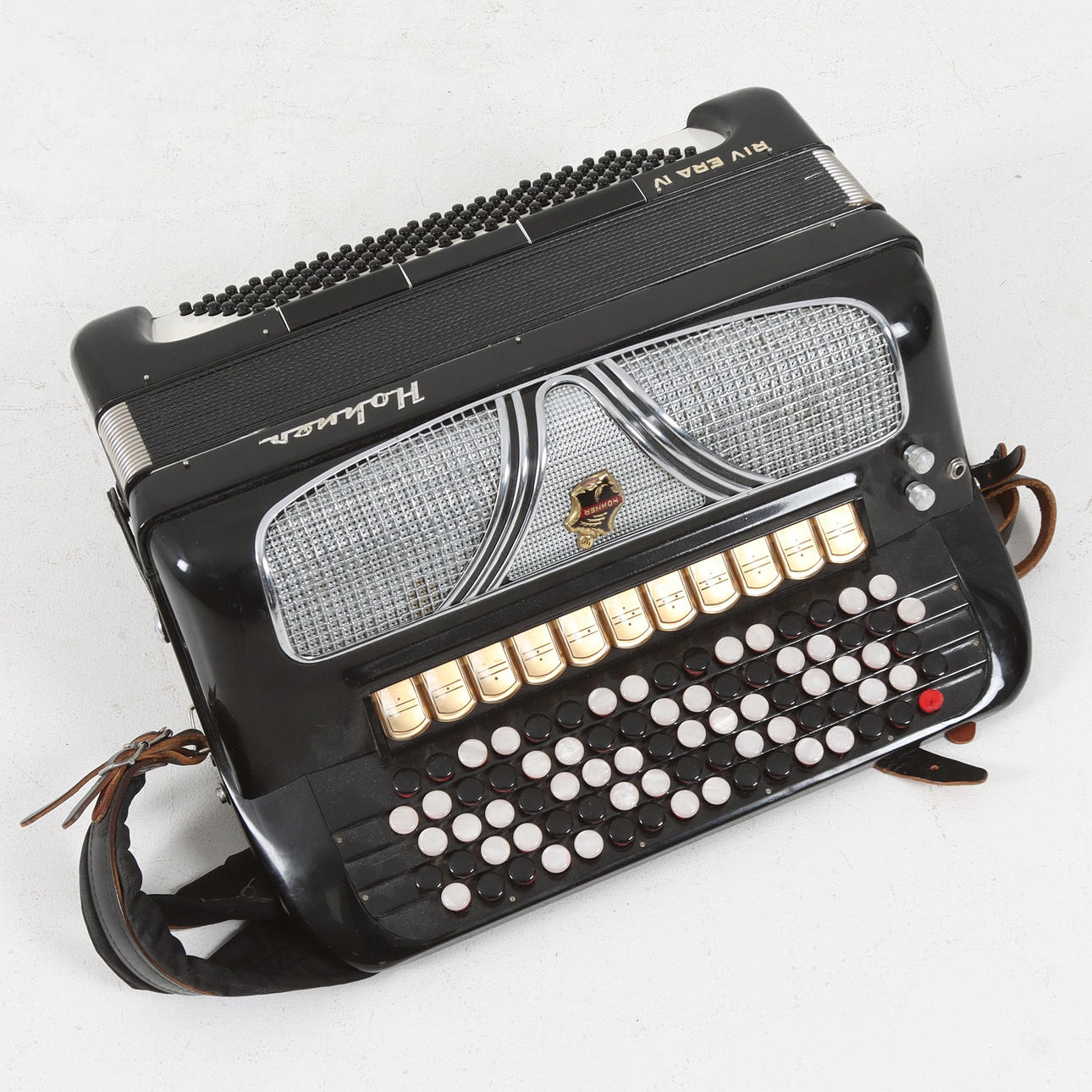 A 20th century Hohner Riviera IV accordion. Collectables - Musical