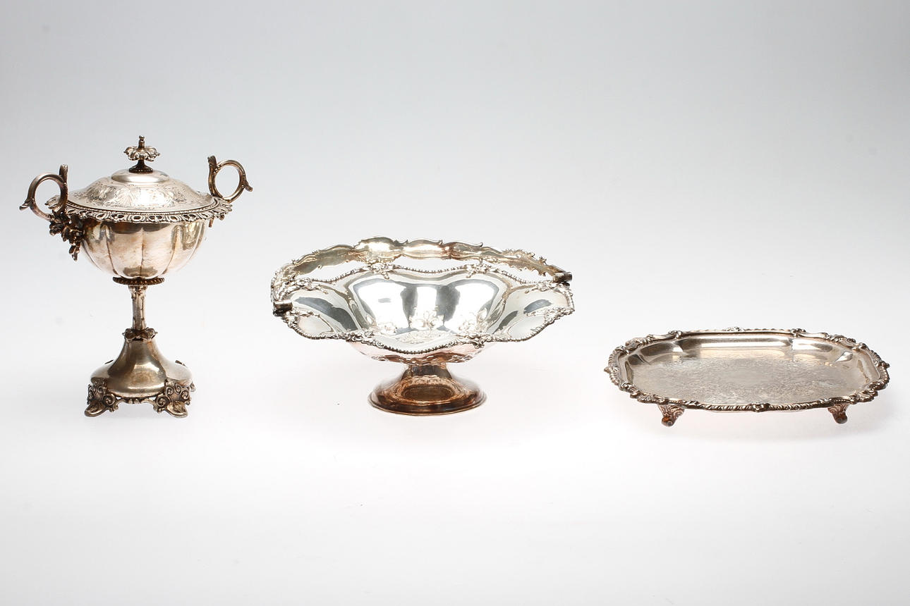 NYSILVERFÖREMÅL, 3 delar, 1900-tal.