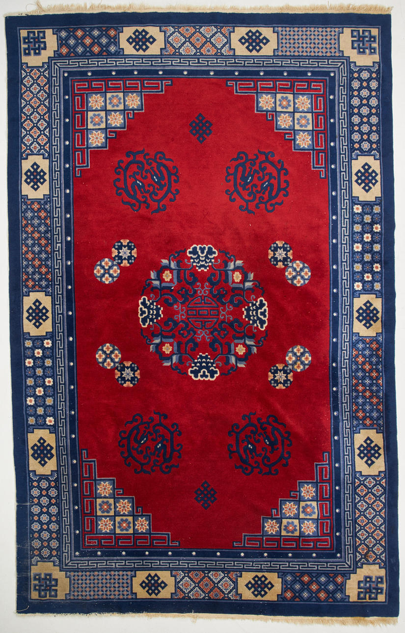 ORIENTMATTA. Kina, semiantik, ca 217x199 cm.