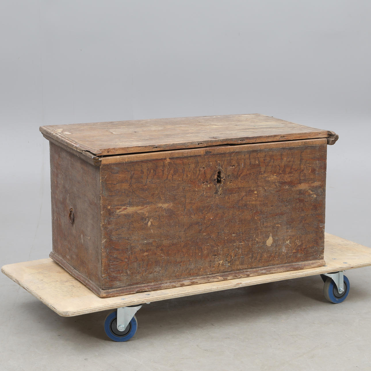 A chest, 18th/20th century.