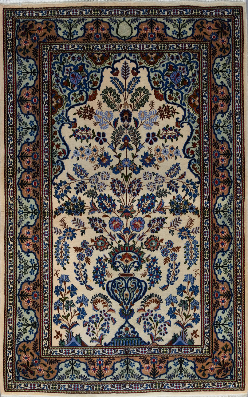 KESHAN, 165x108cm, wool on silk, signed, Persia.