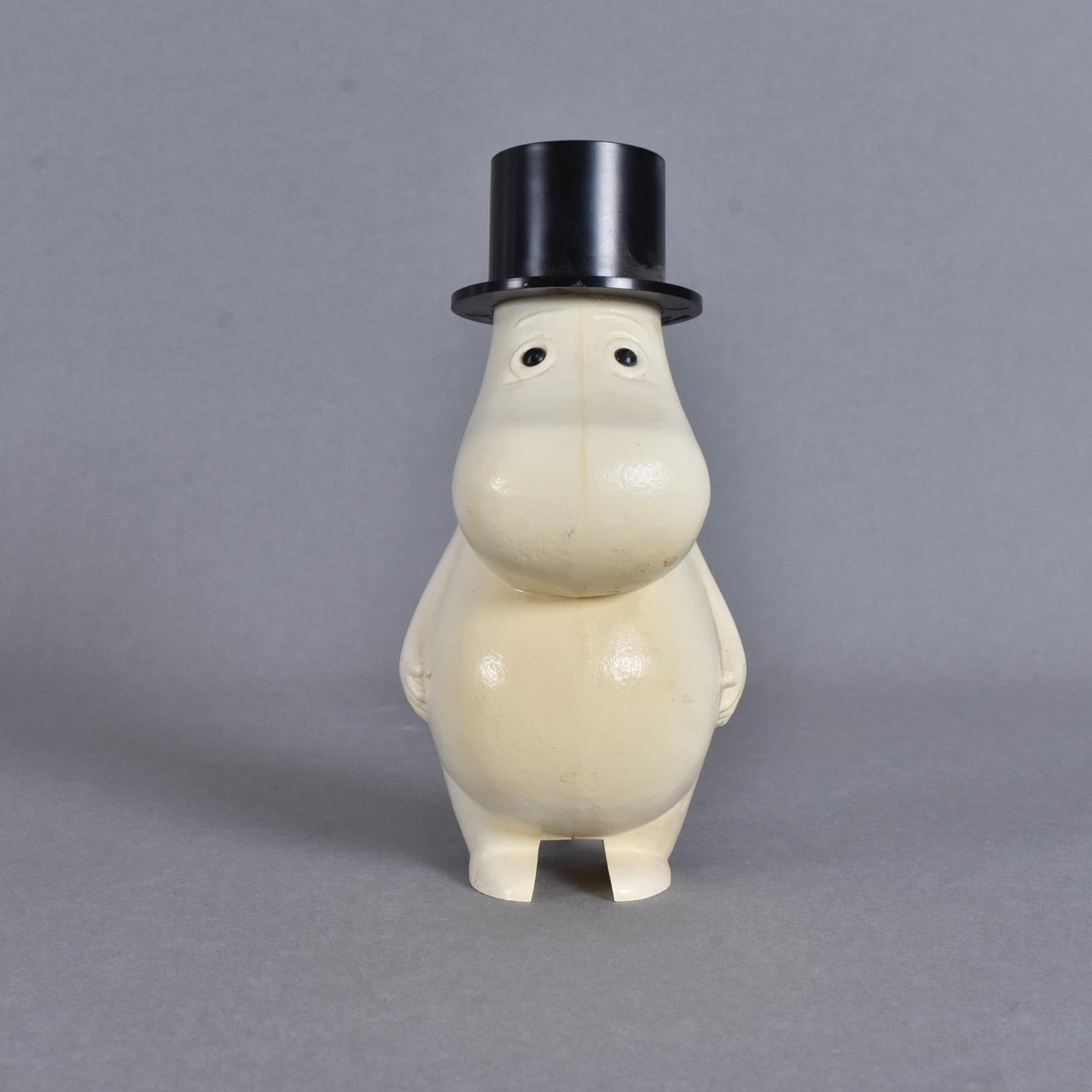 TOVE JANSSON. sparbössa plast, Muminpappa.