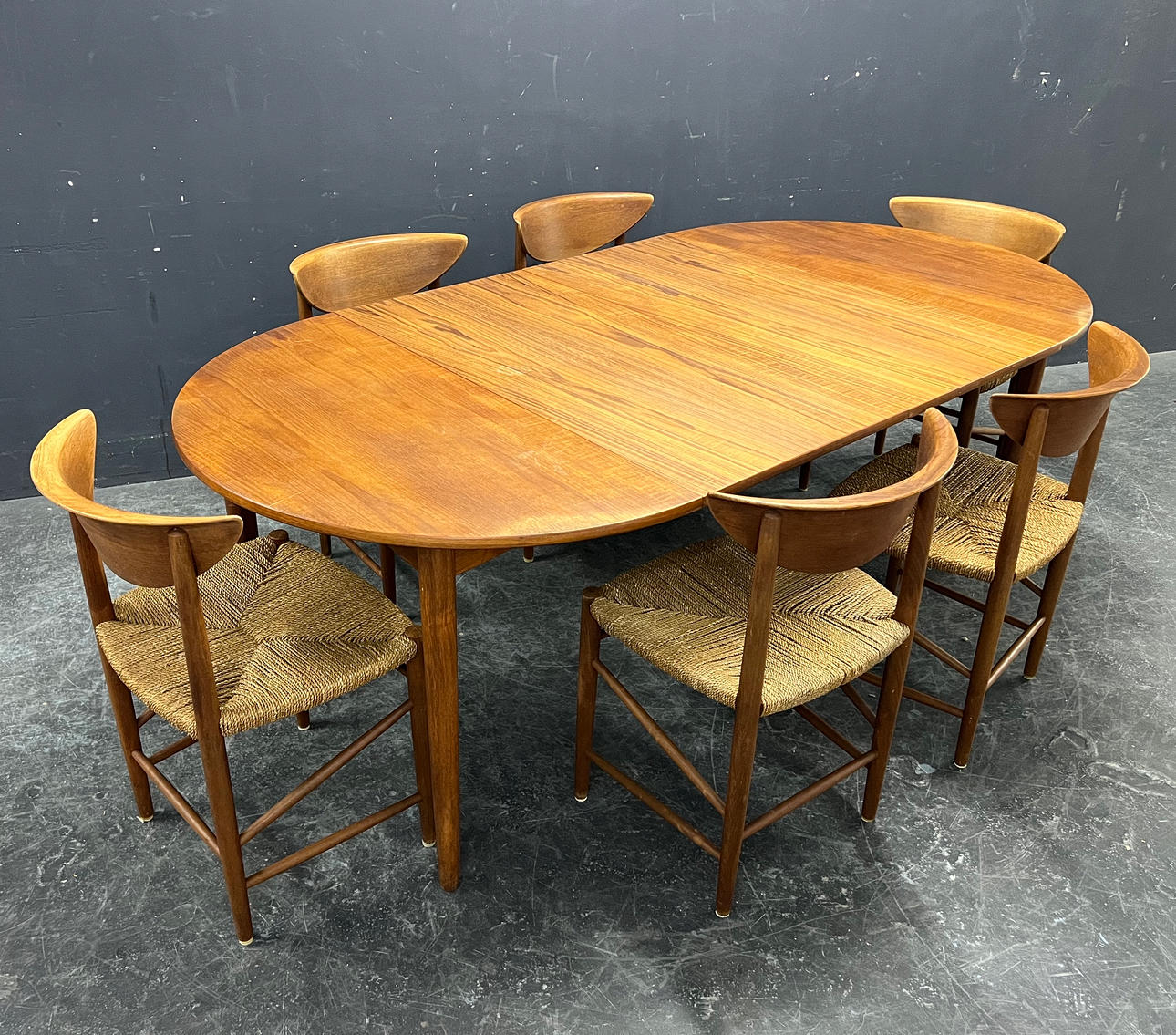 PETER HVIDT & ORLA MØLGAARD-NIELSEN. DINING SET.