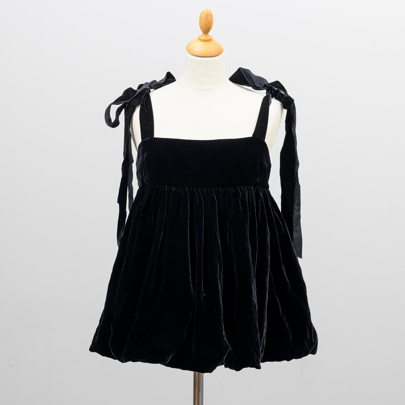 CECILIE BAHNSEN. Top, size 10.