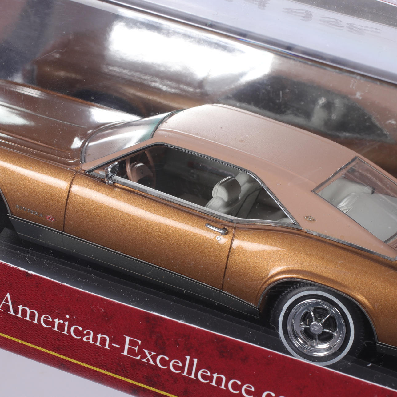 NEO SCALE - 1:43 - Buick Riviera GS