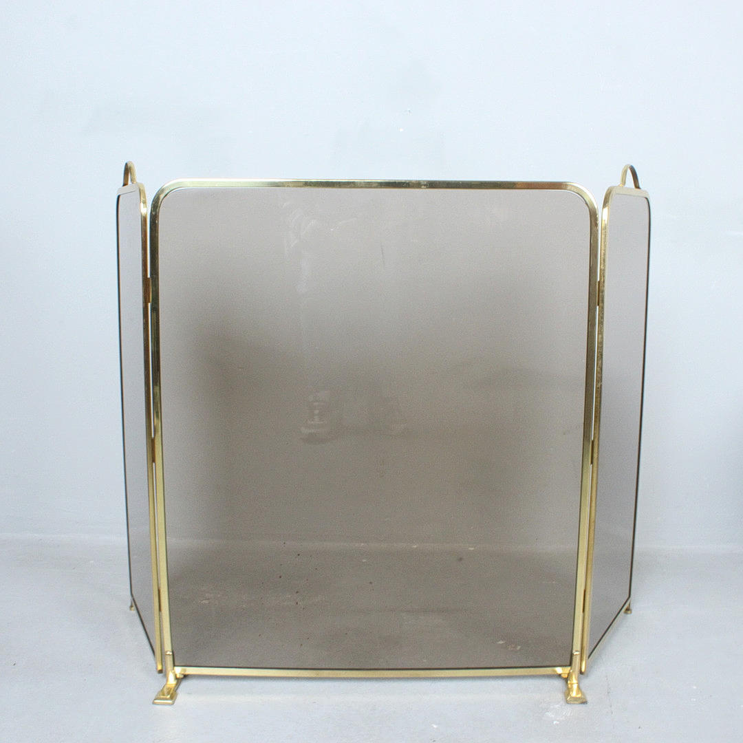 foldable fireplace protector.