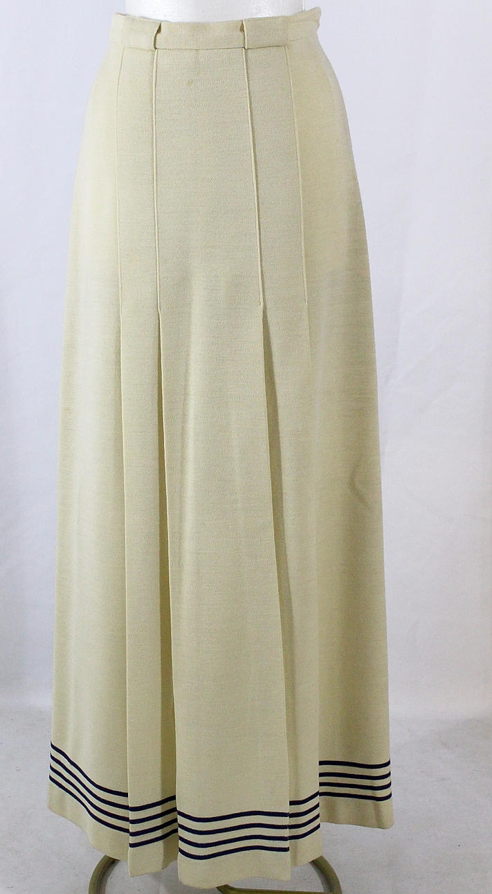 ANNA MODELLER KJOL RETRO VINTAGE.