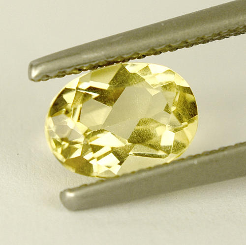 HELIODOR, 1,06 CT. gul certificete.