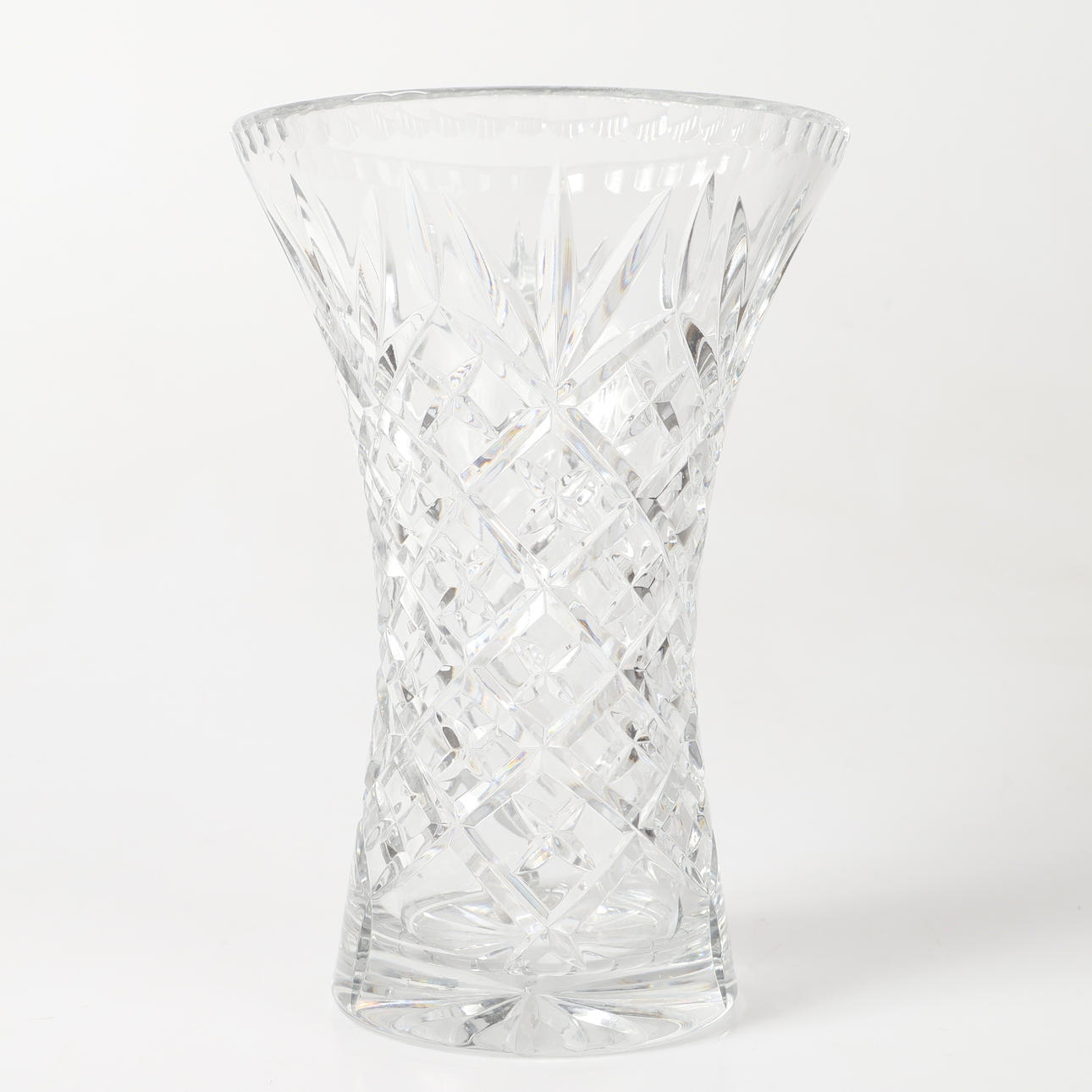 A mid 20th century checkered glass vase. Glass - Utility glass - Auctionet