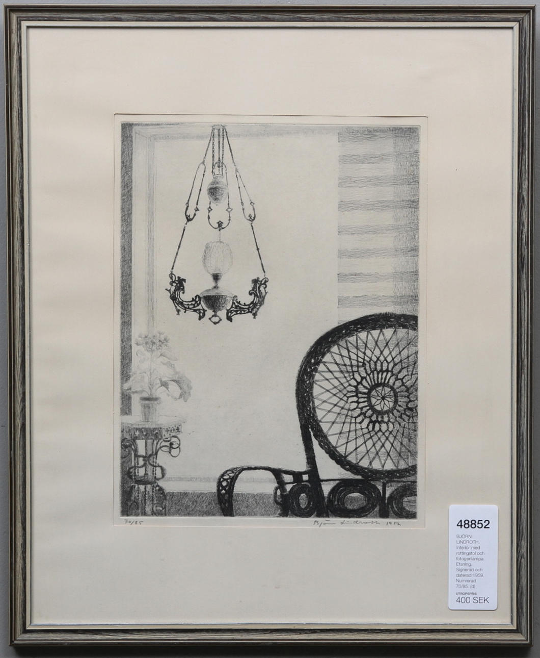 BJÖRN LINDROTH. Interiör med rottingstol och fotogenlampa. Etsning. Signerad och daterad 1959. Numrerad 70/85.