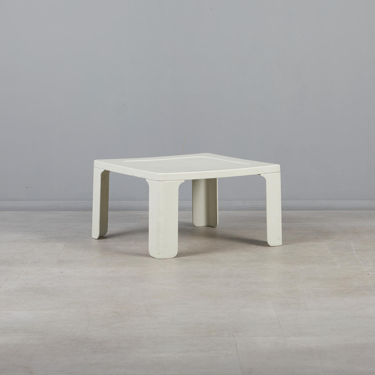 DIETER RAMS. for Vitsö, coffee table, model '620', plastic, fibreglass, design 1962, Germany.