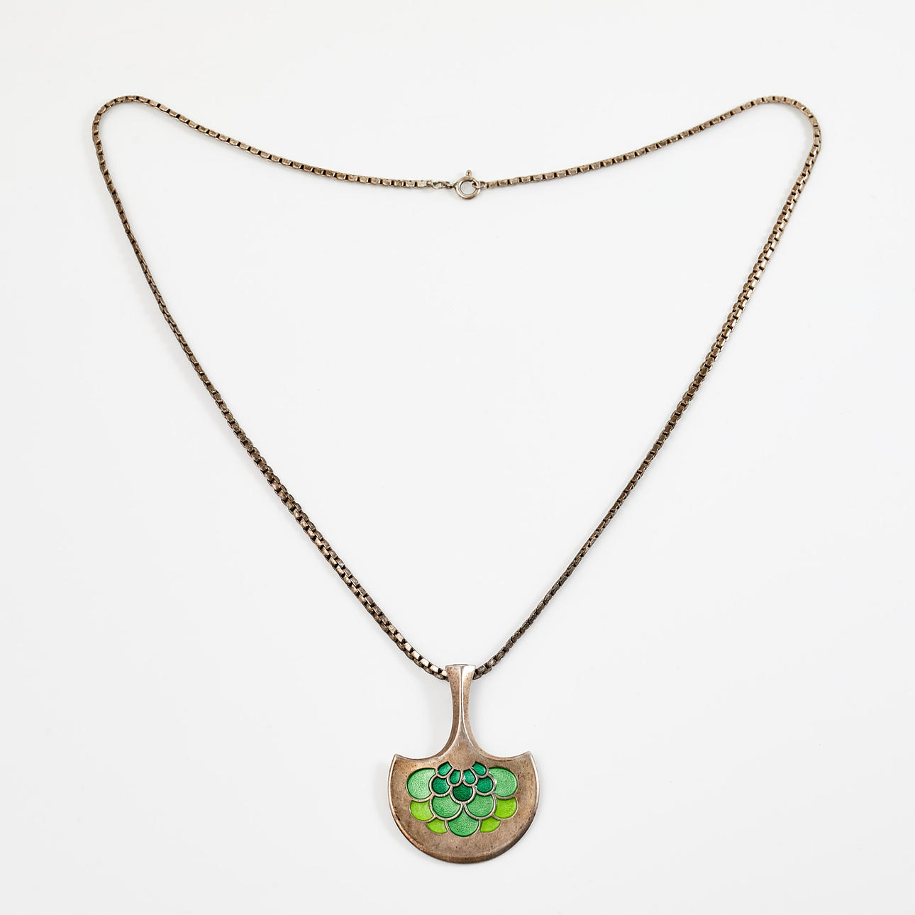DAVID ANDERSEN. Pendant, sterling silver, enamel color in green