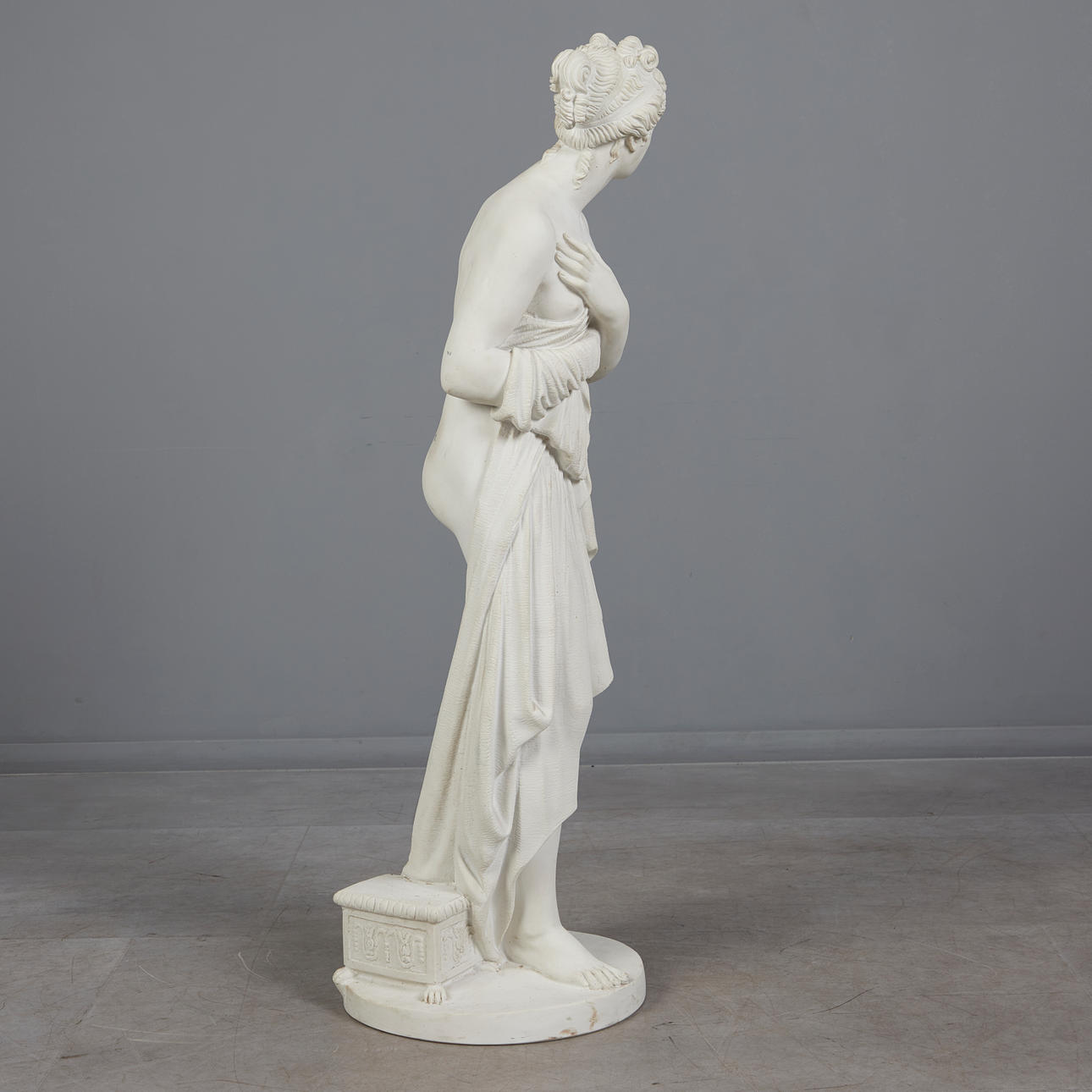 LORENZO DAL TORRIONE. Female sculpture, artificial marble, 20th