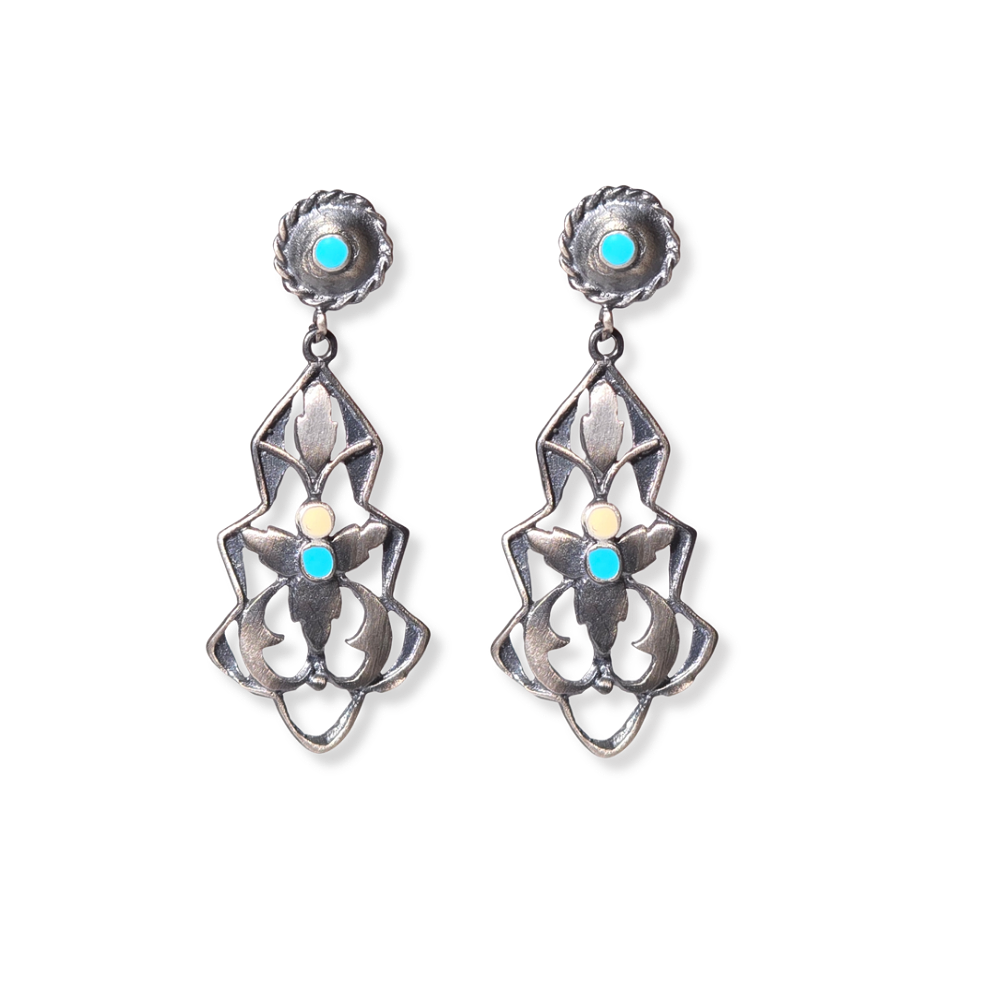 LONG EARRINGS IN SILVER AND ENAMEL.