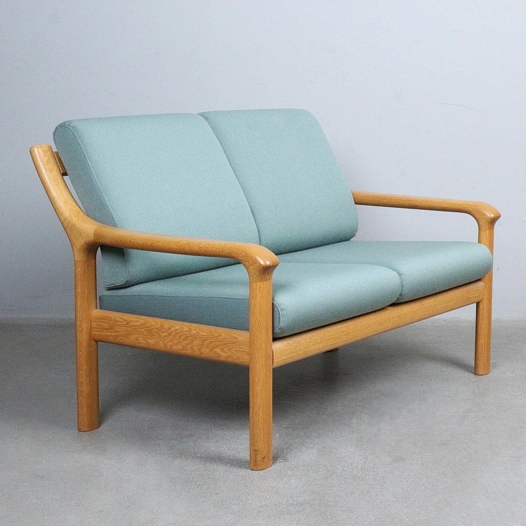 HOLSTEBRO MØBELFABRIK. Sofa/two-seater, oak, Denmark, 1970s.