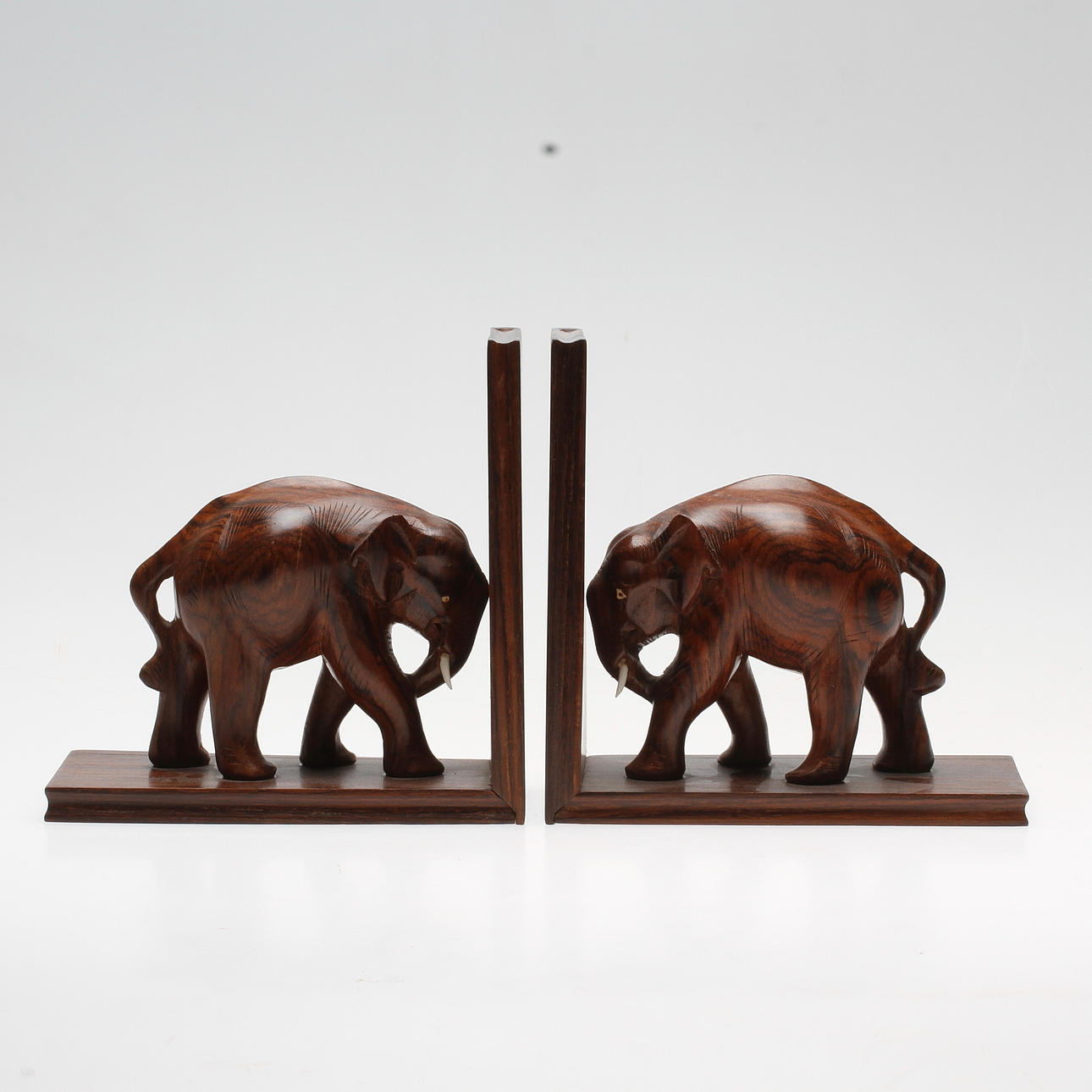 BOKSTÖD, ett, par, trä, 1900-tal.