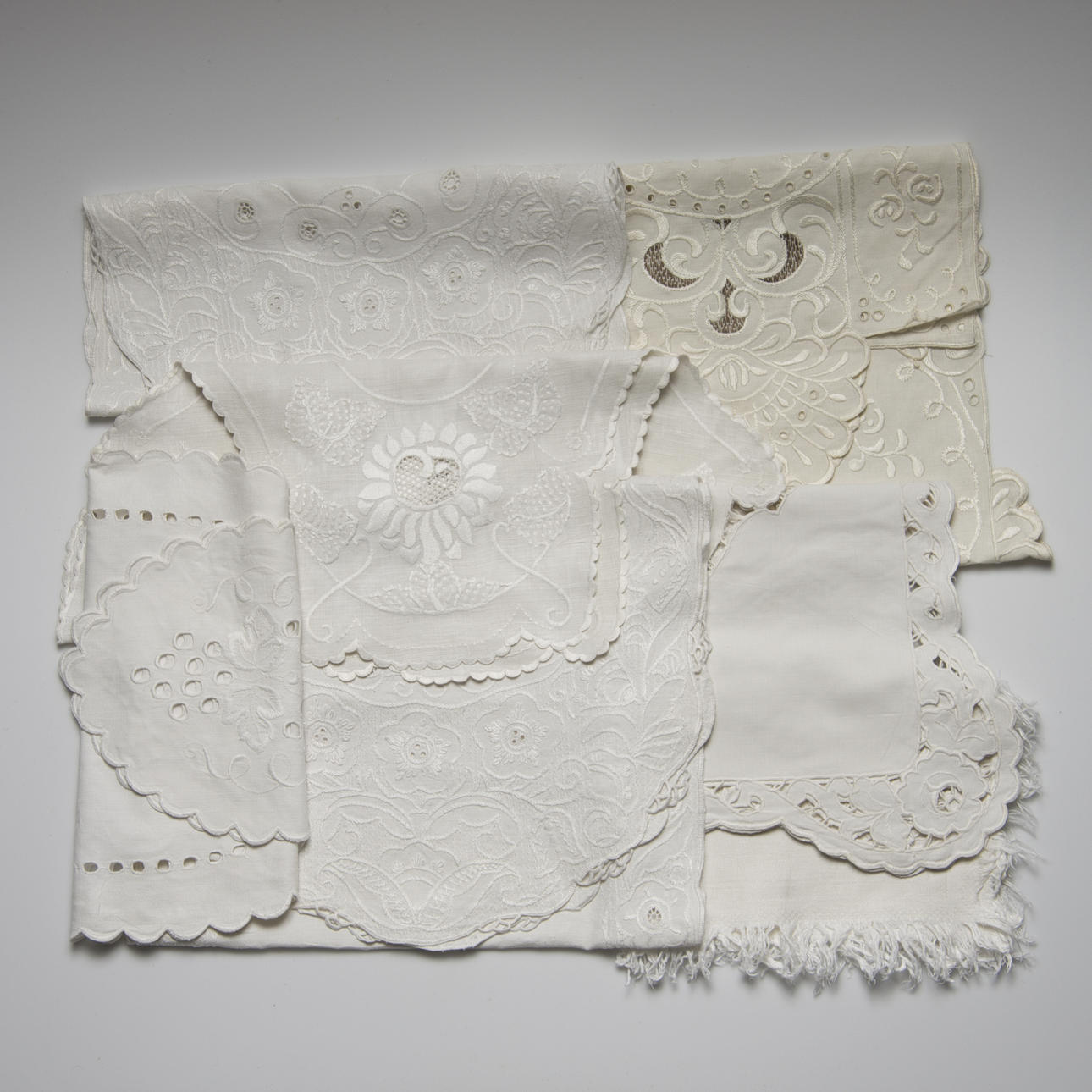 DUKAR, engelskt broderi m.m.