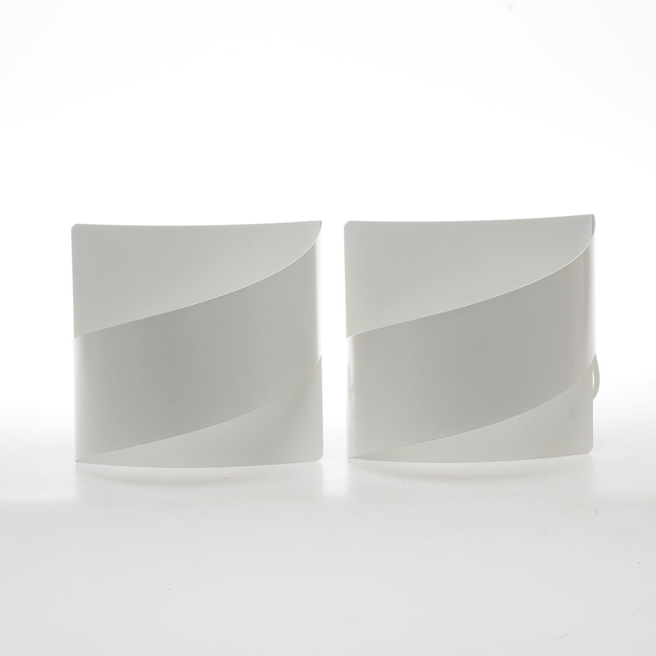 VÄGGLAMPOR, 1 par, design Peter Celsing, Fagerhult.