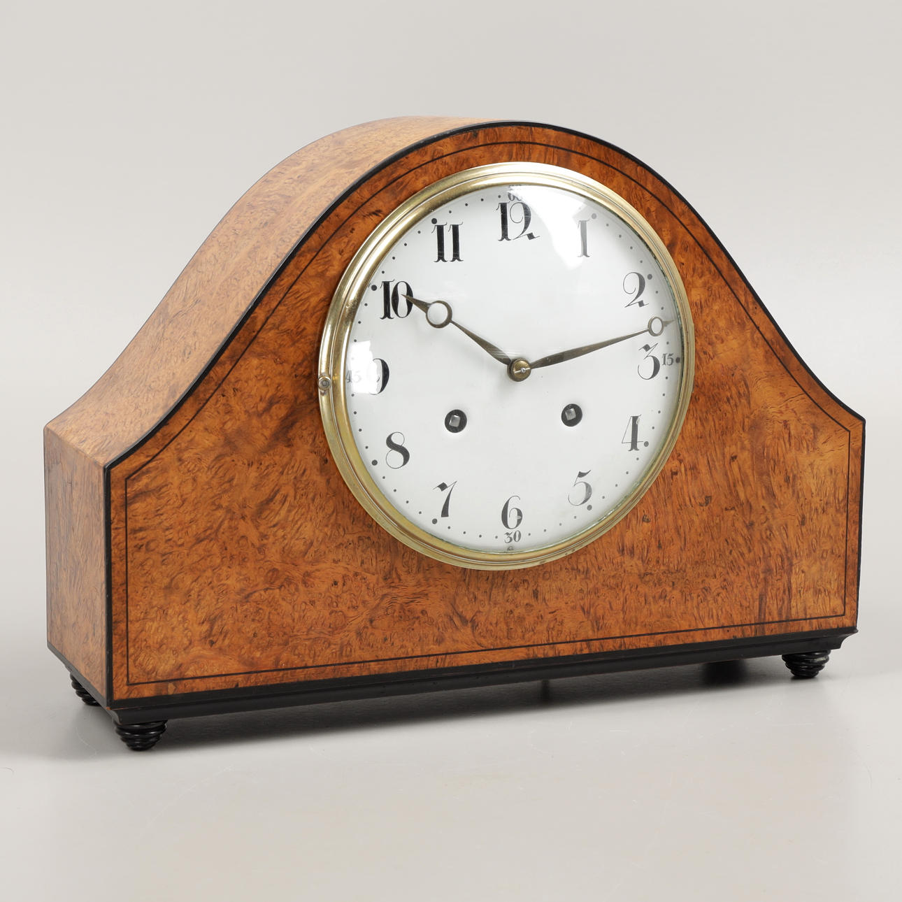 BORDSUR, björk, 1800-talets andra hälft.