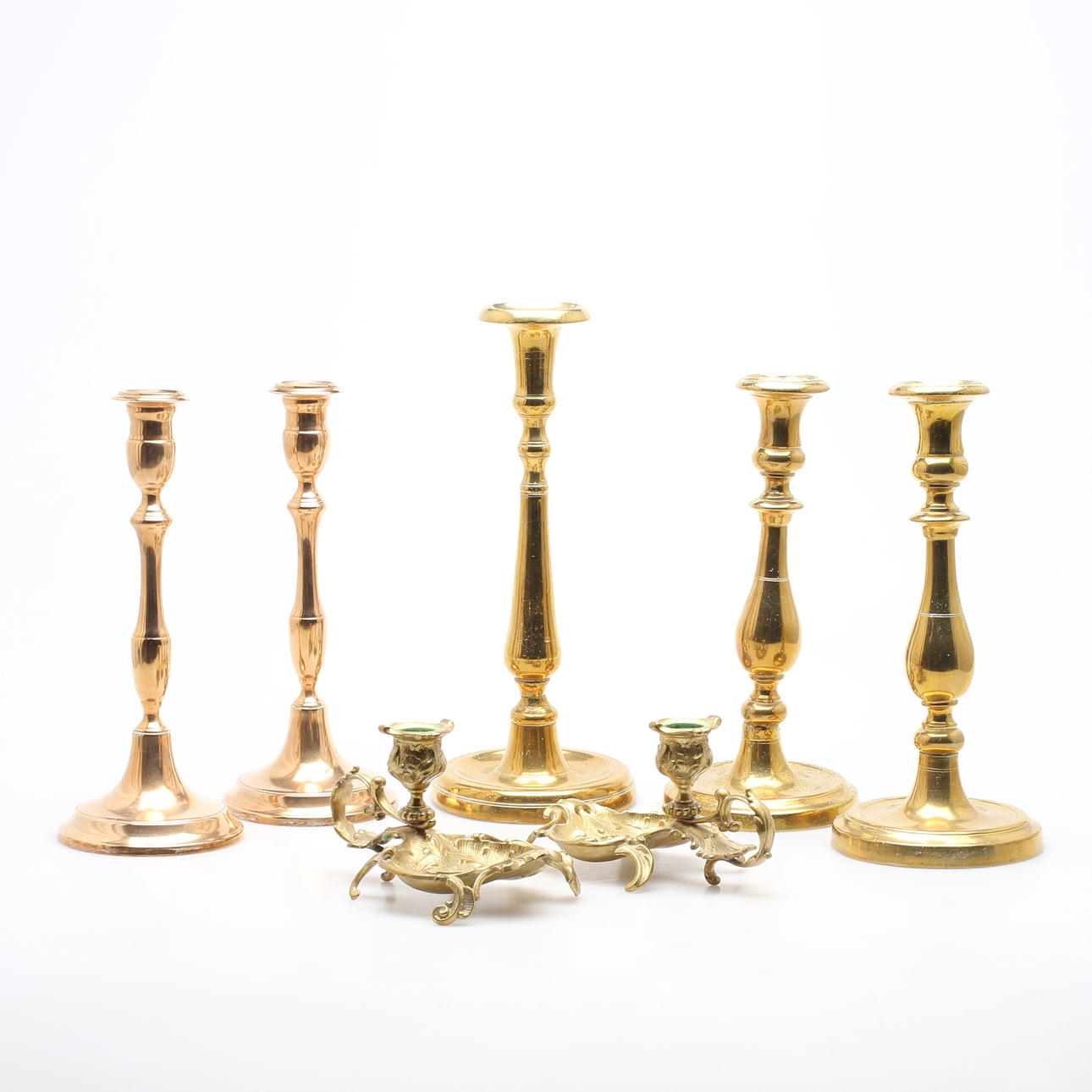 PARTI LJUSSTAKAR, 7 st, mässing, 18/1900-tal.