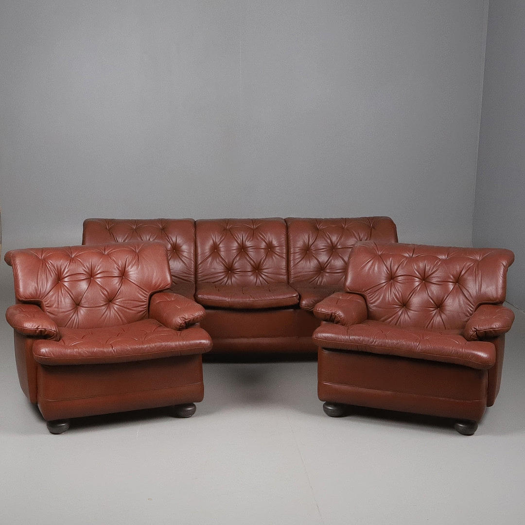 SOFA SET, 3 pieces, brown leather upholstery.