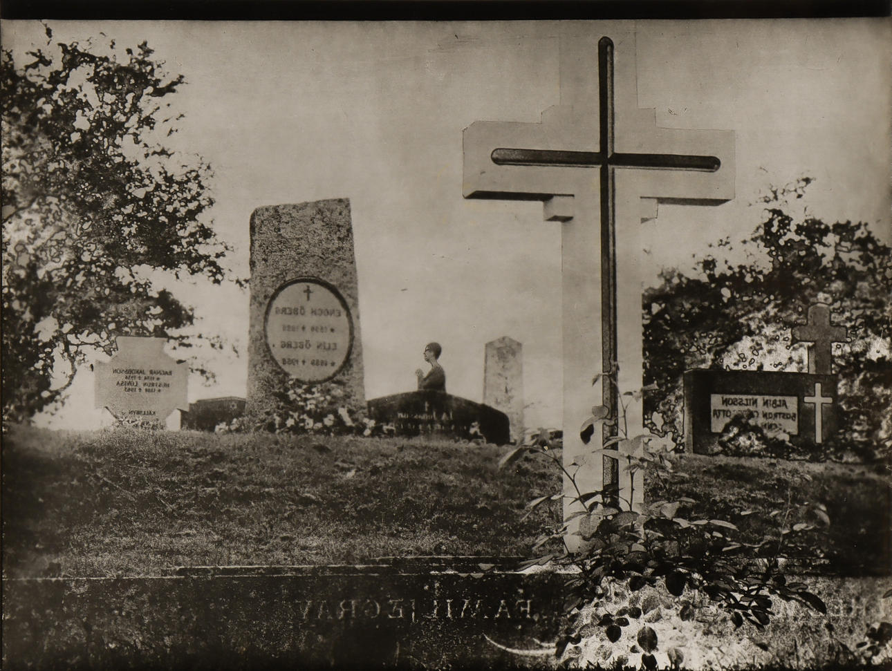 NILS-ERIK WIKEBÄCK. Cemetery.